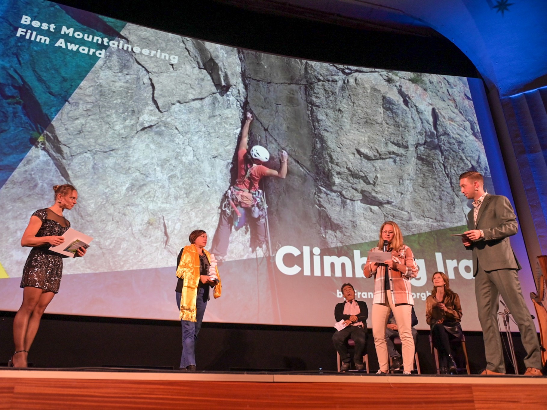 Climbing Iran Francesca Borghetti wins DMFF Best Mountaineering Film Award 2022 in Heerlen